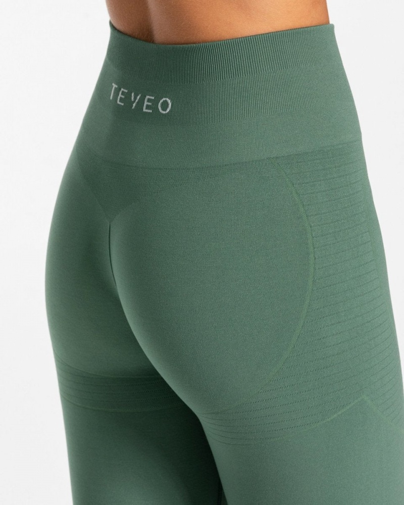 Dark Green Women's Teveo True Leggings | 1546-QZIXO