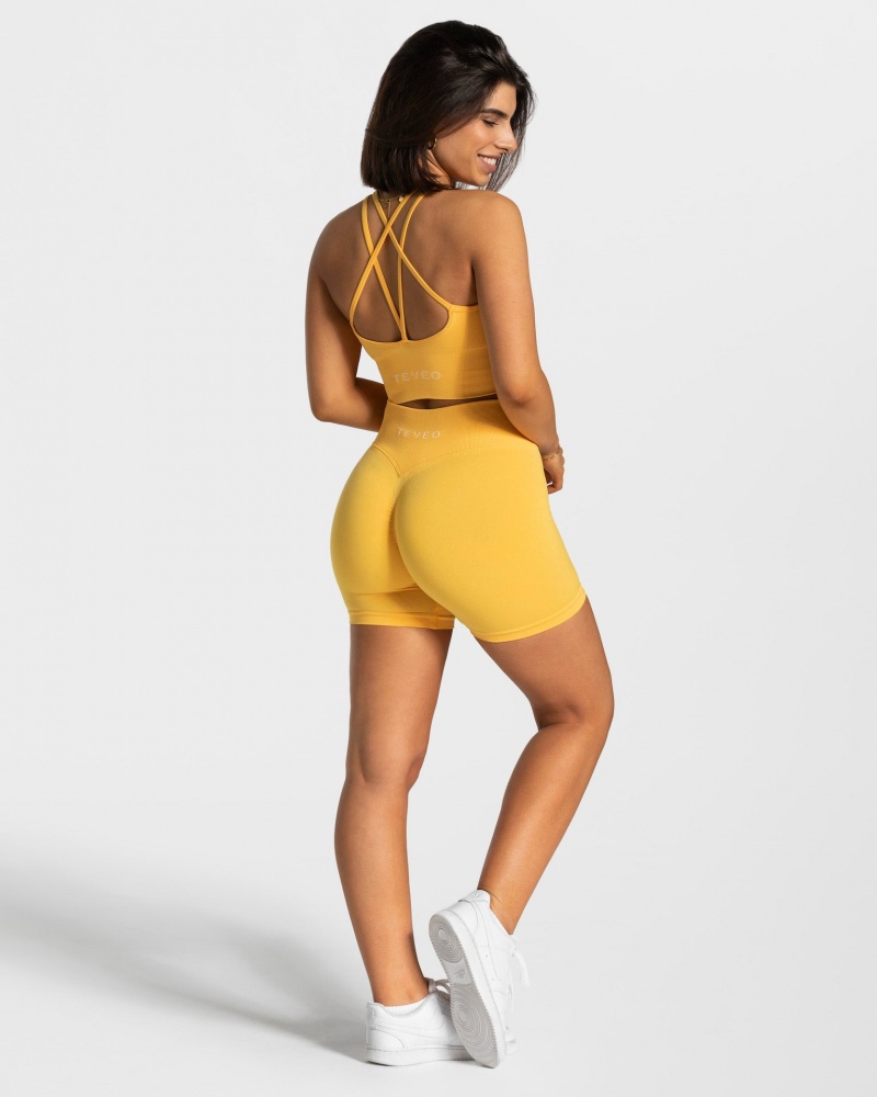 Yellow Women's Teveo Statement Scrunch Shorts | 6532-MGJLK